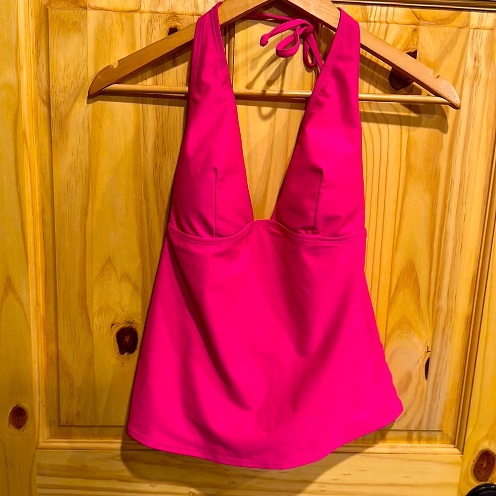 Old Navy tankini top size med.